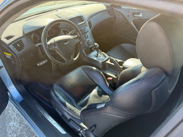 Hyundai Genesis Coupe V6 3,8i automat, 223kW - 8