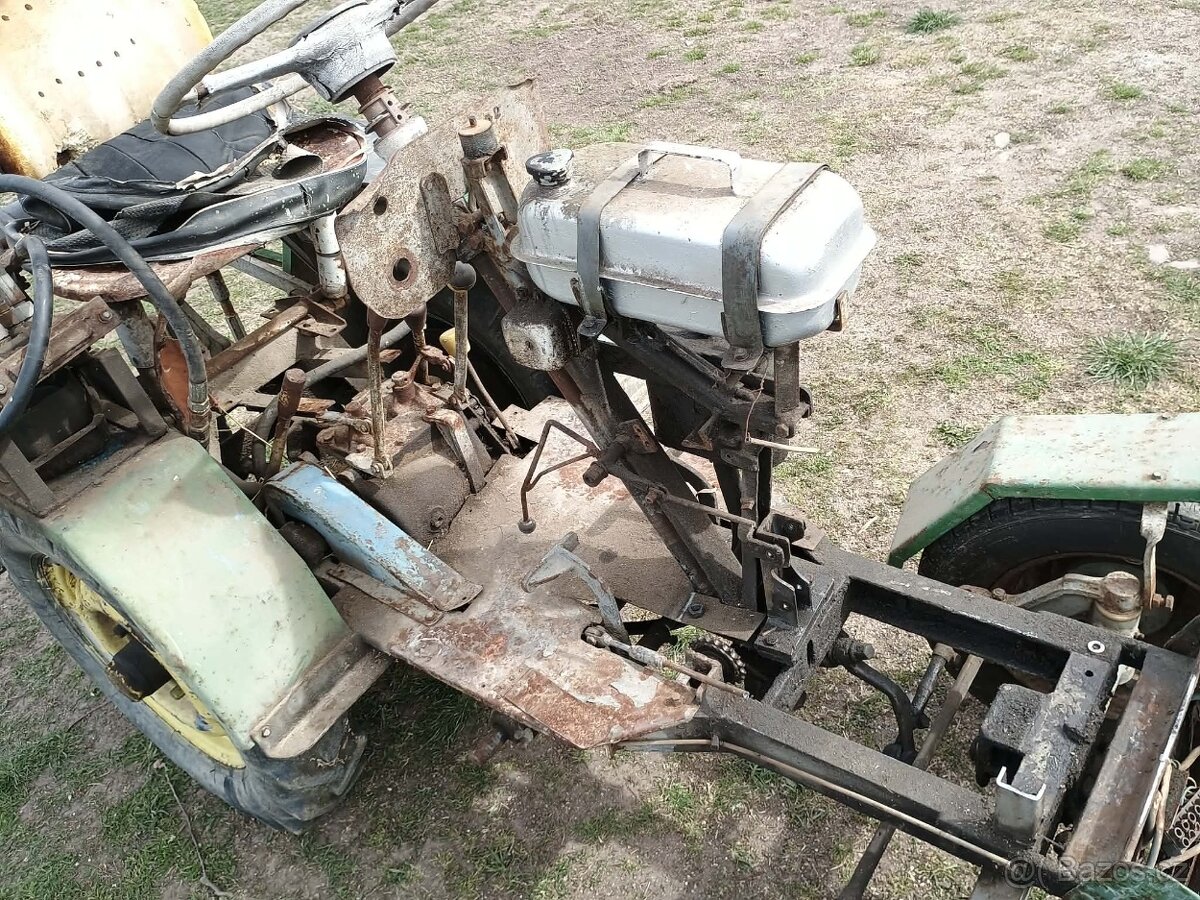 Traktůrek - 8