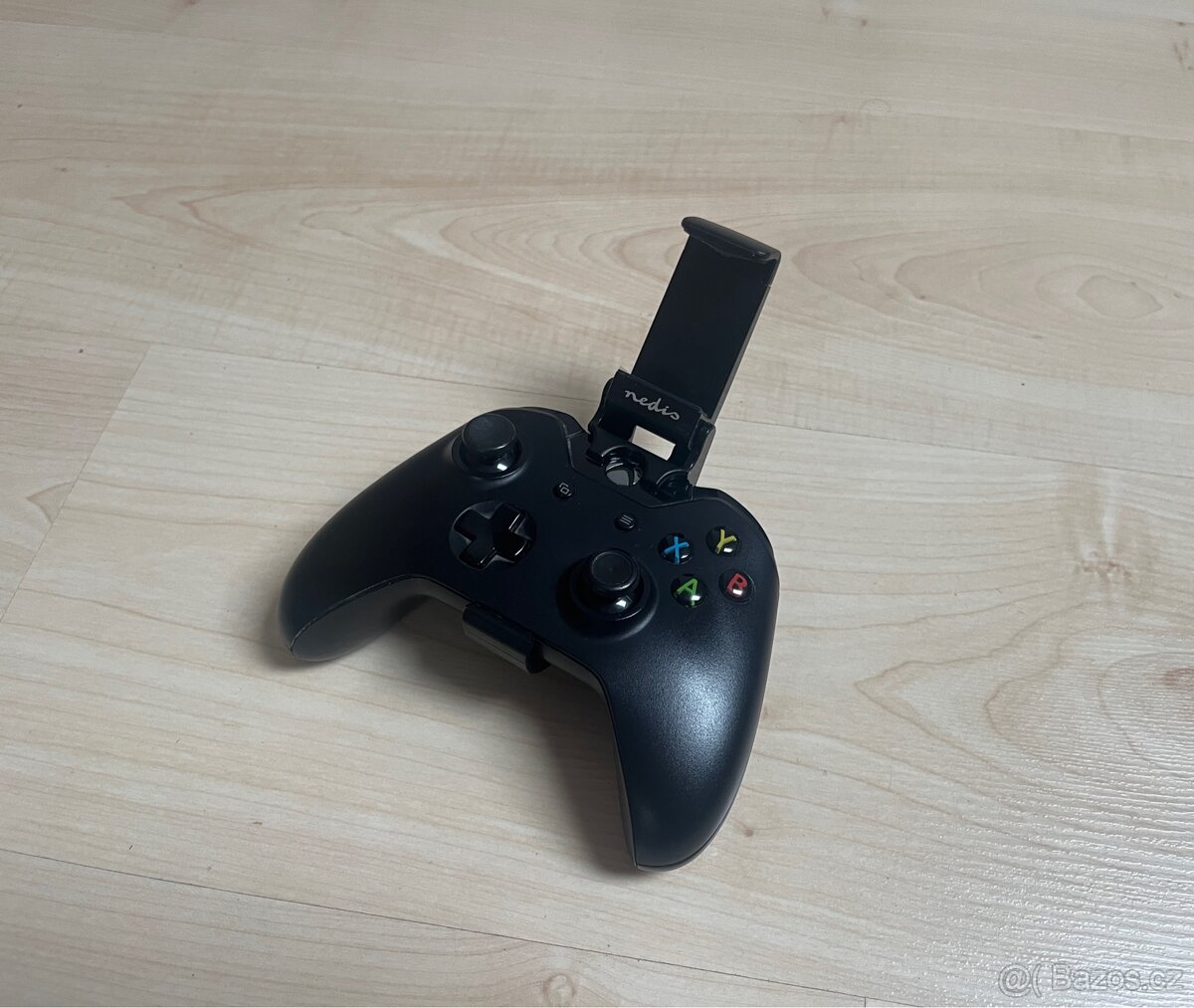 🎮 Xbox One S 1 TB – khaki + 2× ovladač + držák na mobil - 8