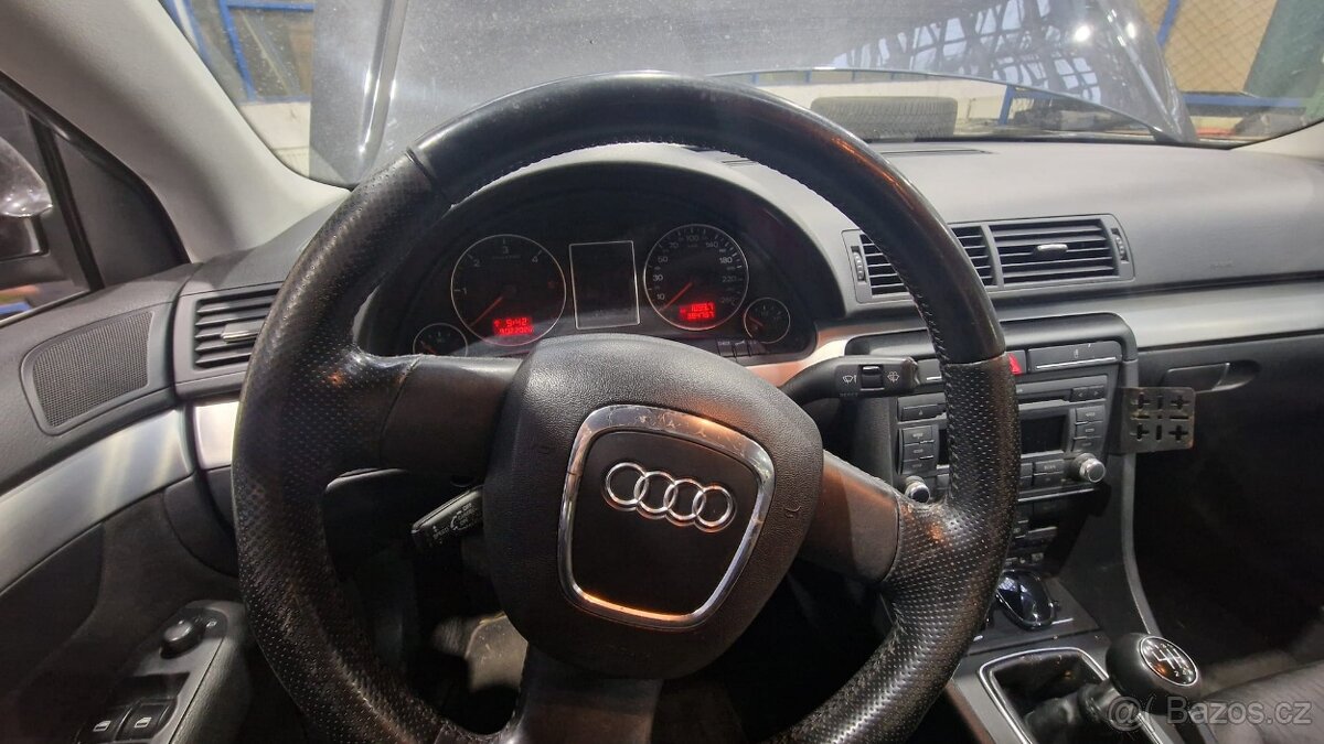 AUDI A4 - 8