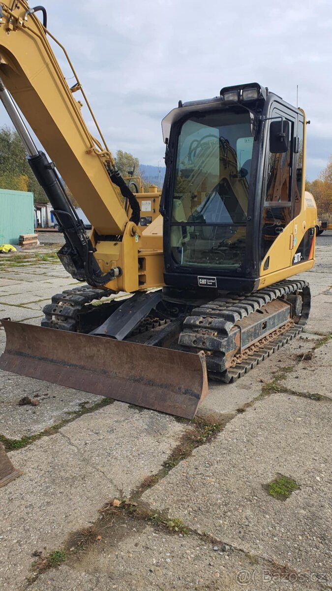 Caterpillar 307C - 8