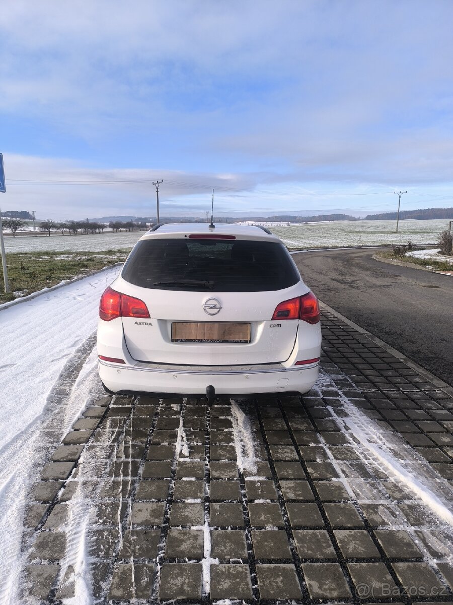 Opel Astra J Sports Tourer 1.6 CDTI 2015 - 8