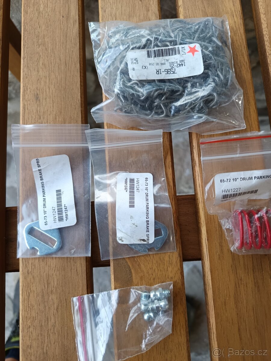 Ford Mustang 65-66, 289, 302, 351 - 8