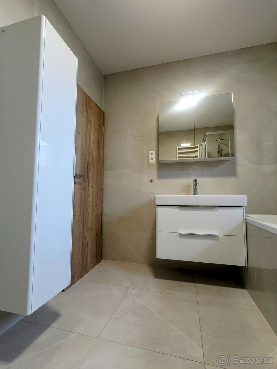 Pronájem 3+kk s terasou a parkováním v Hodoníně - 8