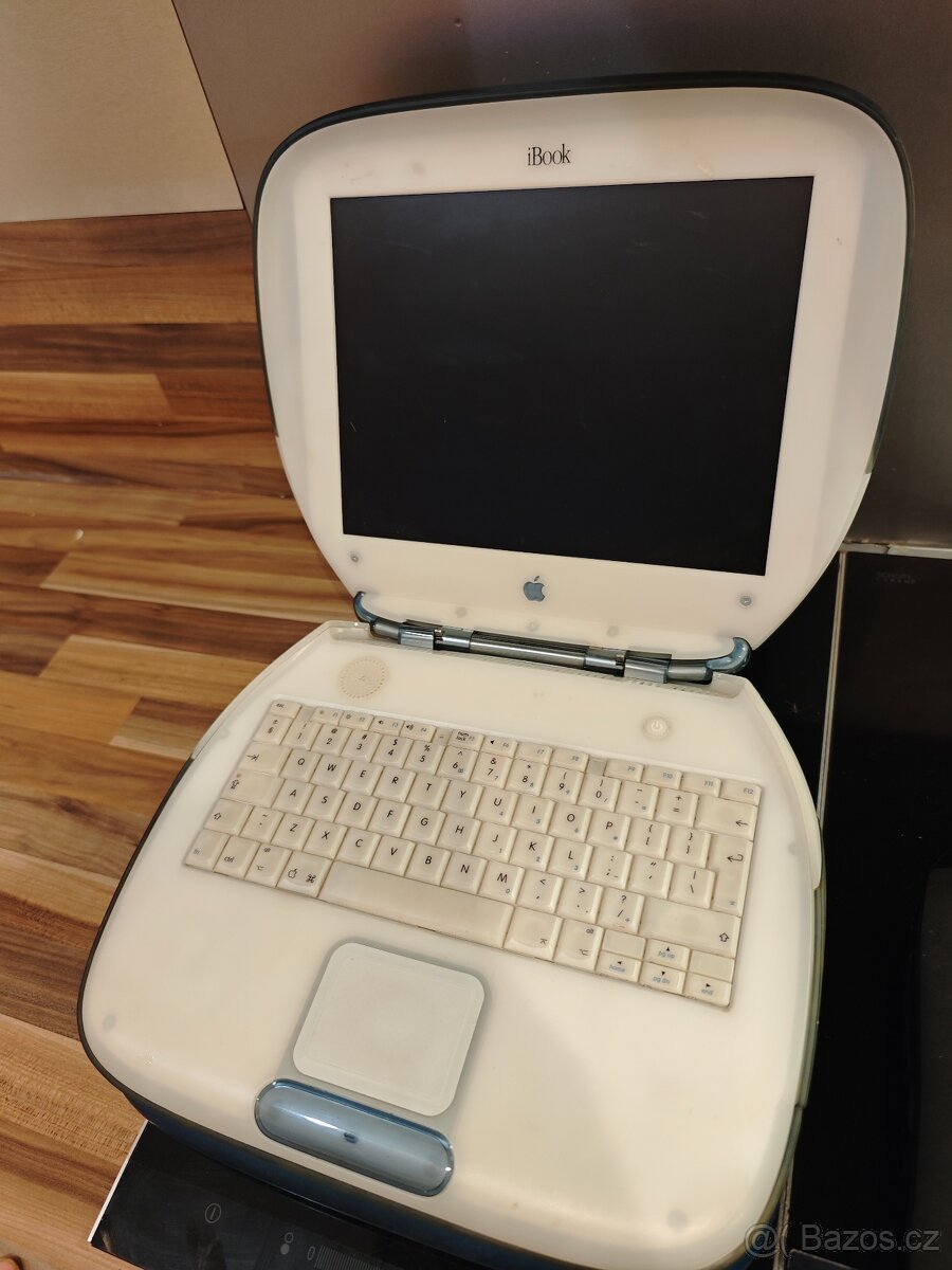 UNIKÁTNÍ SET 3x APPLE (2x iBook G3 Clamshell + PowerBook) – - 8