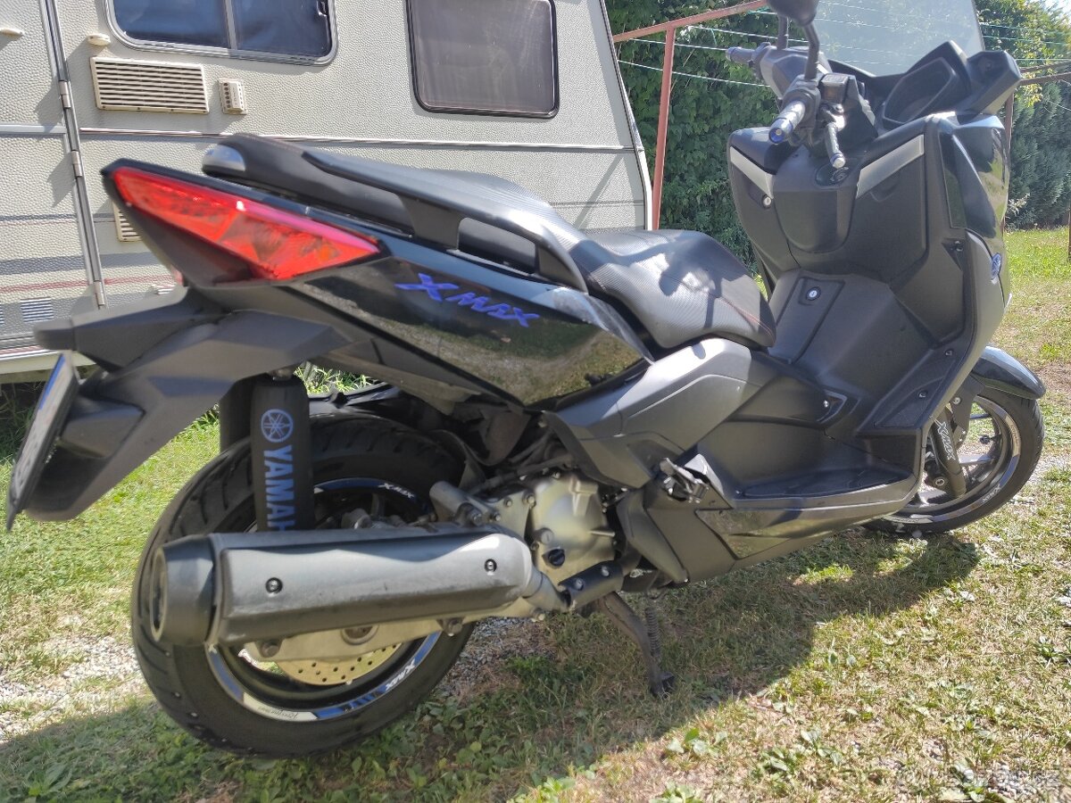 Skútr Yamaha Xmax 125 - 8