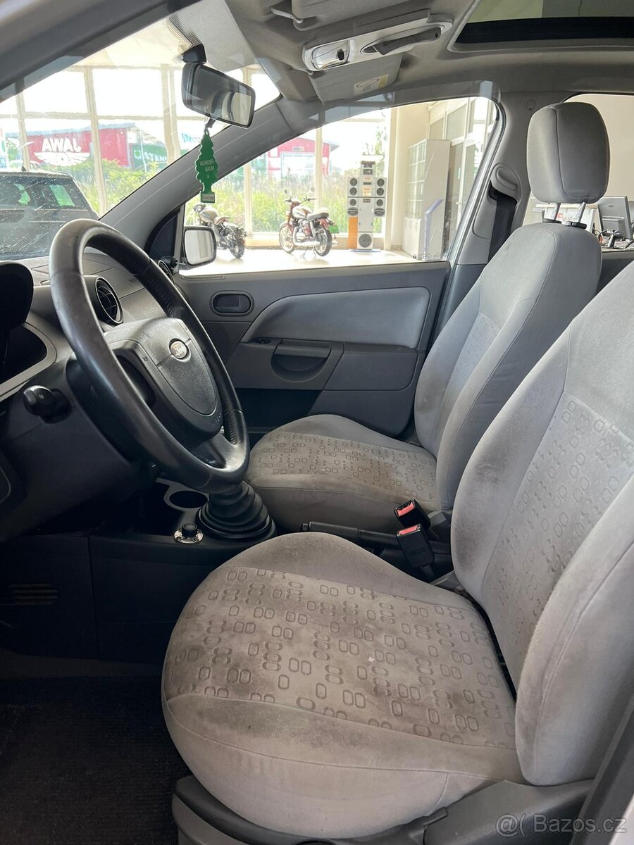 Ford Fiesta 1,4TDCi - 8