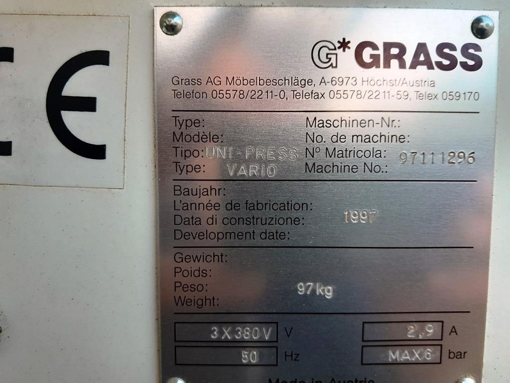 Vrtací stroj Grass - 8