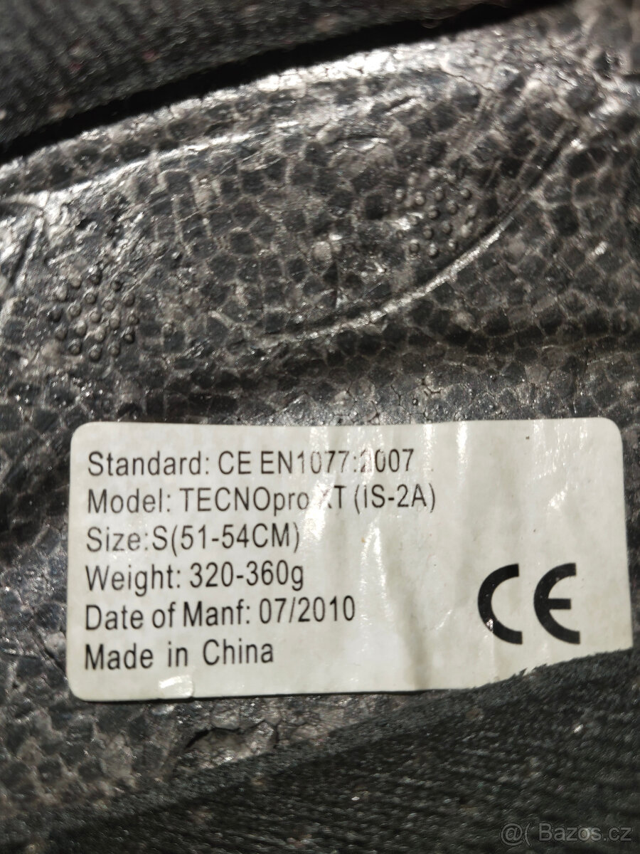 Lední dívčí brusle 33-36+helma . - 8