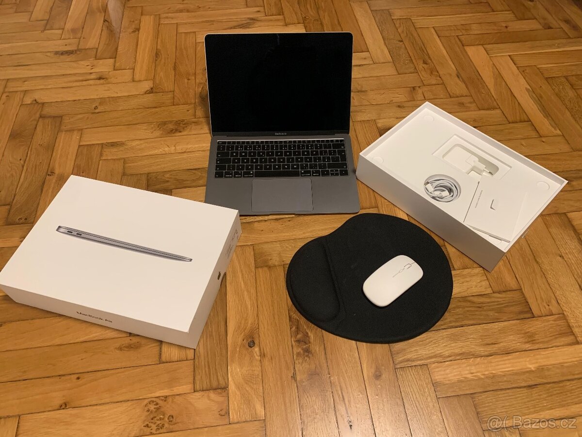 Bezdrátová nabíječka HOCO CQ4 3-in-1 - 8