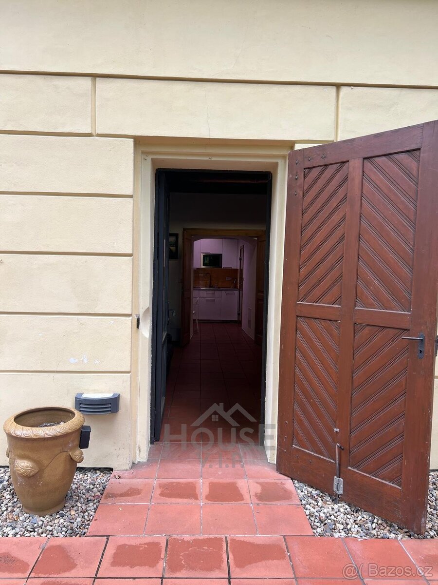 Prodej obchodního prostoru 109 m², Praha 7 - Troja. - 8