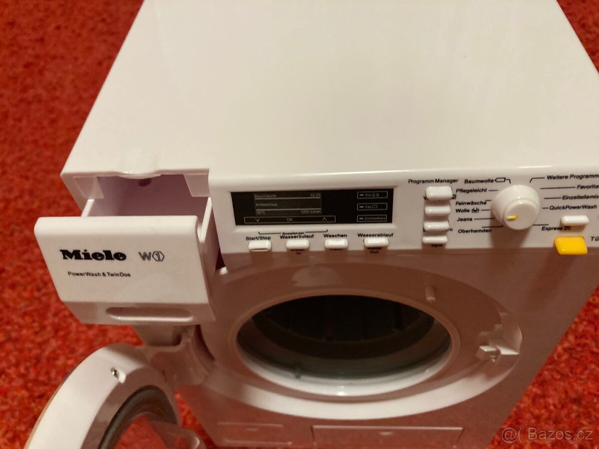 Pračka, žehlička, sušák - set hraček - 8