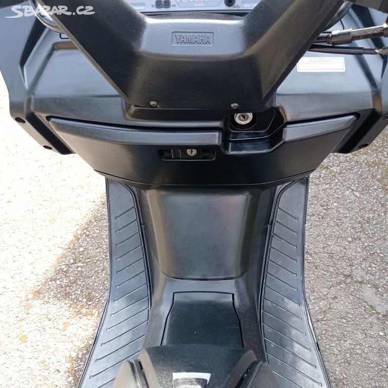 Yamaha Majesty 250 - 8
