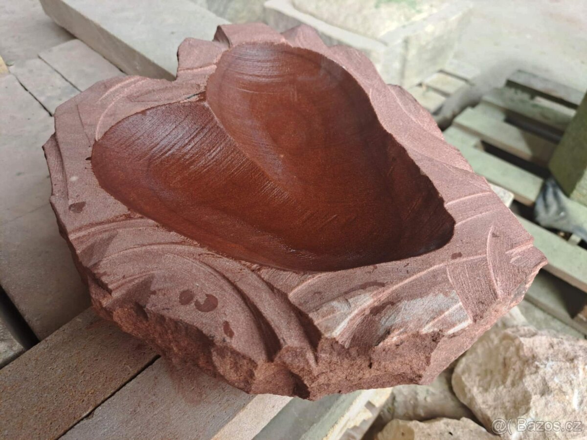 Kamenná pítka - srdce - 8