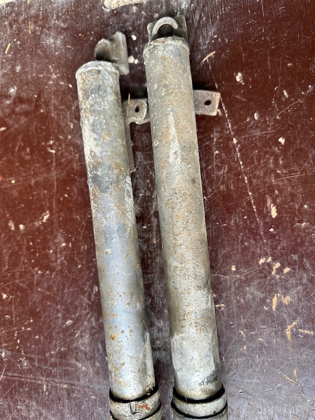 Predám prední tlumiče, vidlice JAWA 250/353 350/354 kyvacka - 8