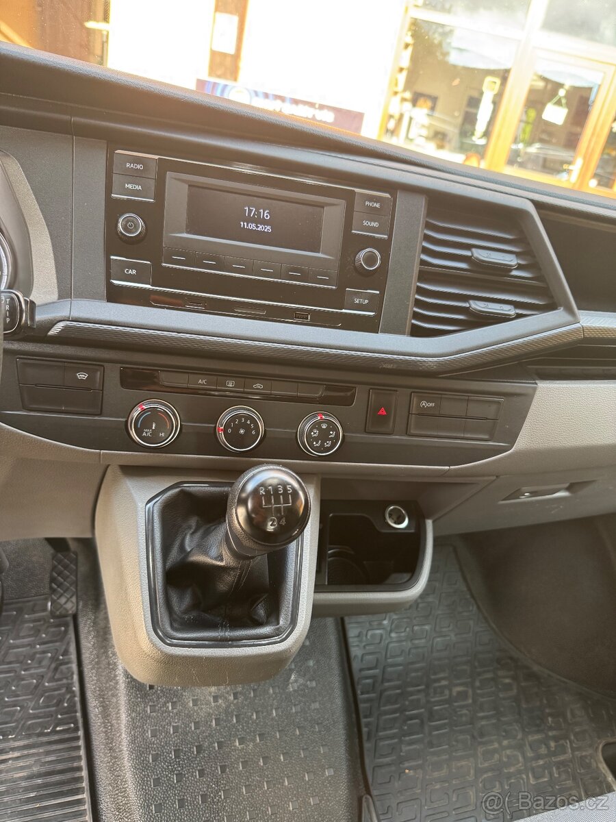 volkswagen transporter - 8