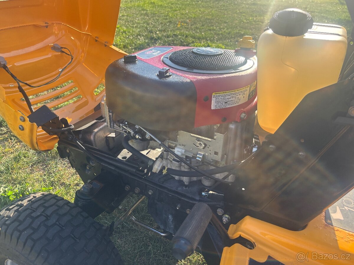 Zahradní trakturek MTD 12,5HP - 8