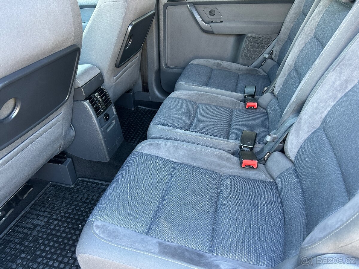 VW Touran 2.0tdi 103kw, R.V. 2012,naj.179tis.km, xenony, led - 8