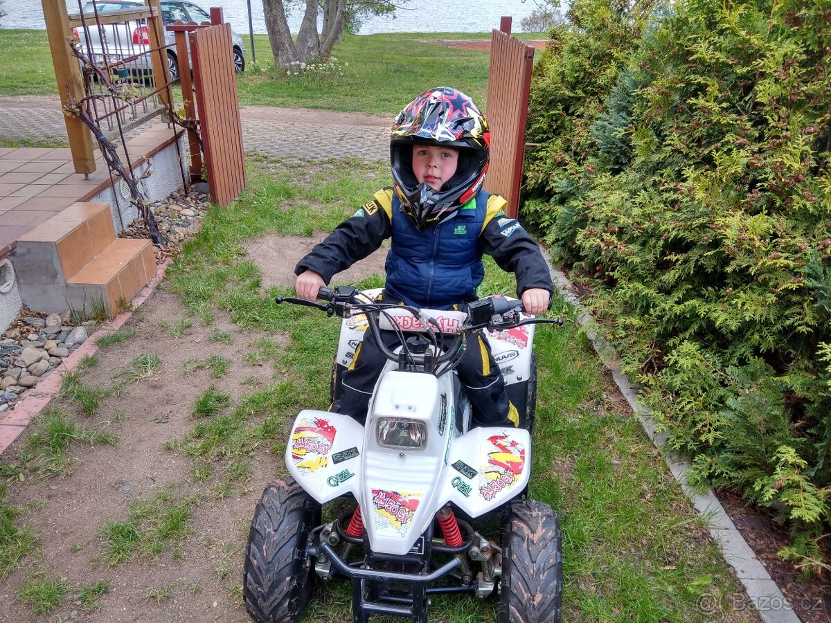 Prodám dětskou čtyřkolku Hytrack HY 50 - 8