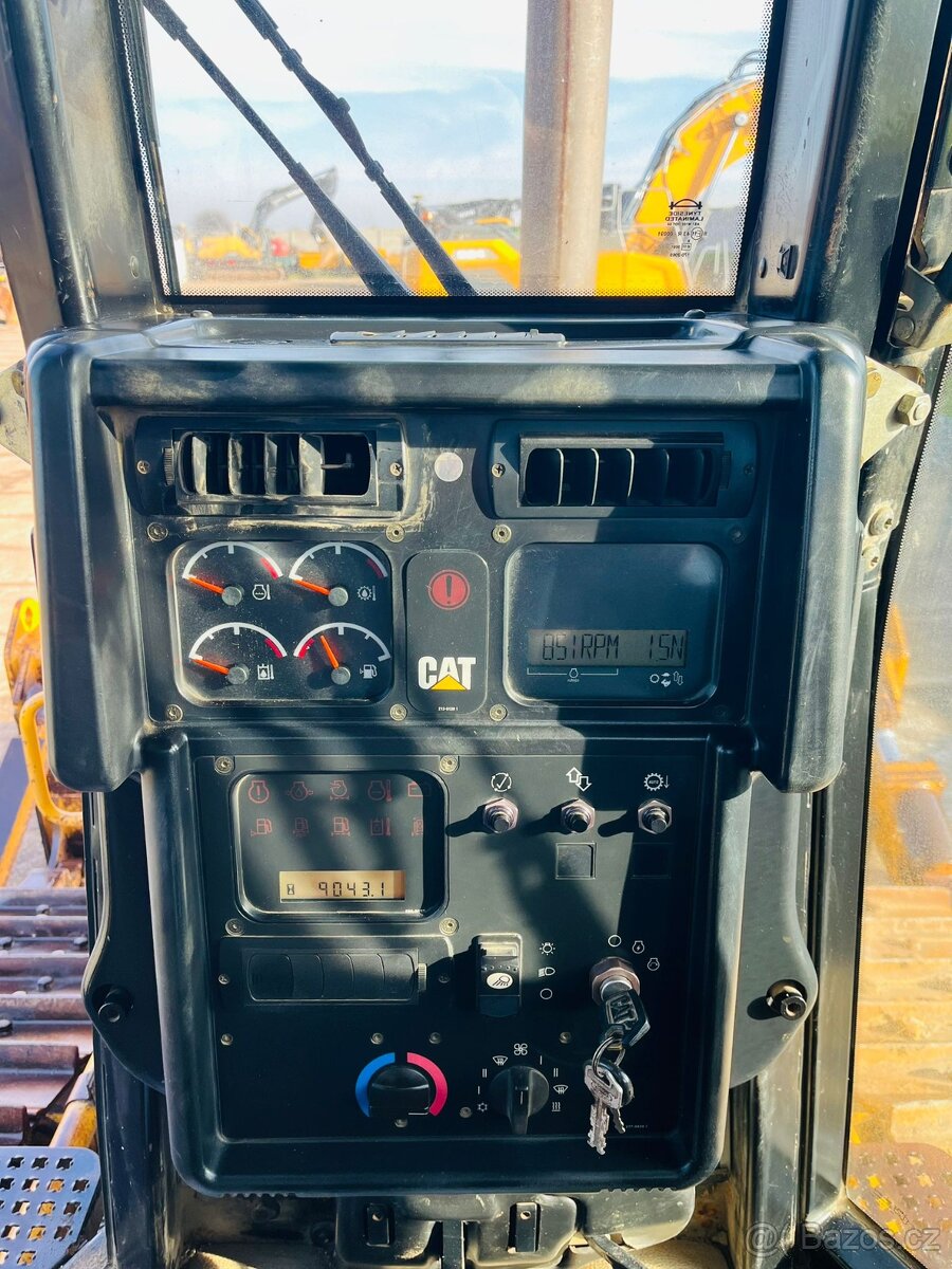 Buldozer Caterpillar D6N XL - 8