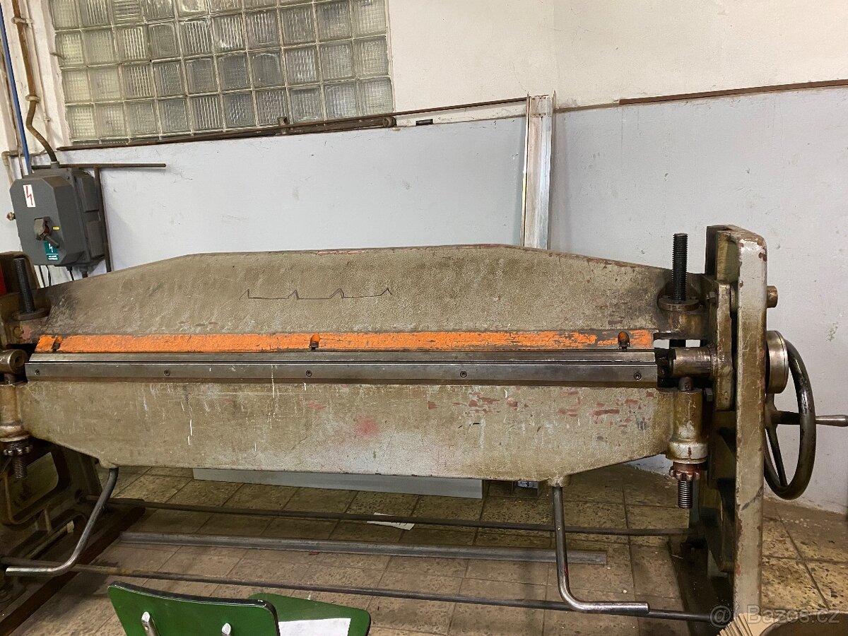 VYBAVENÍ DÍLNY - 8