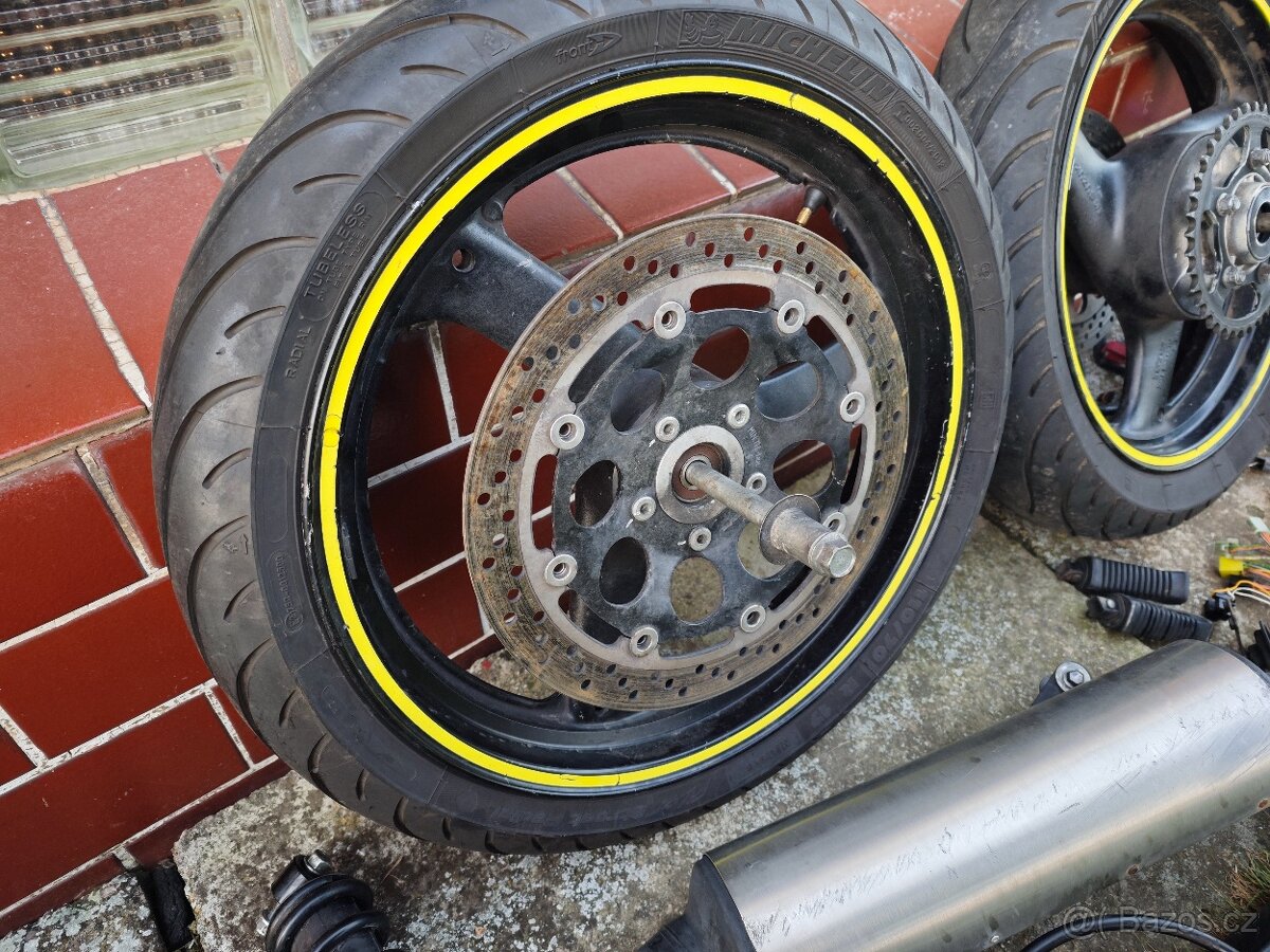 Suzuki GS 500 - díly - motor - 8