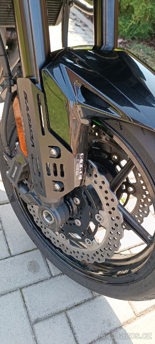 Kawasaki Versys 1000 - 8