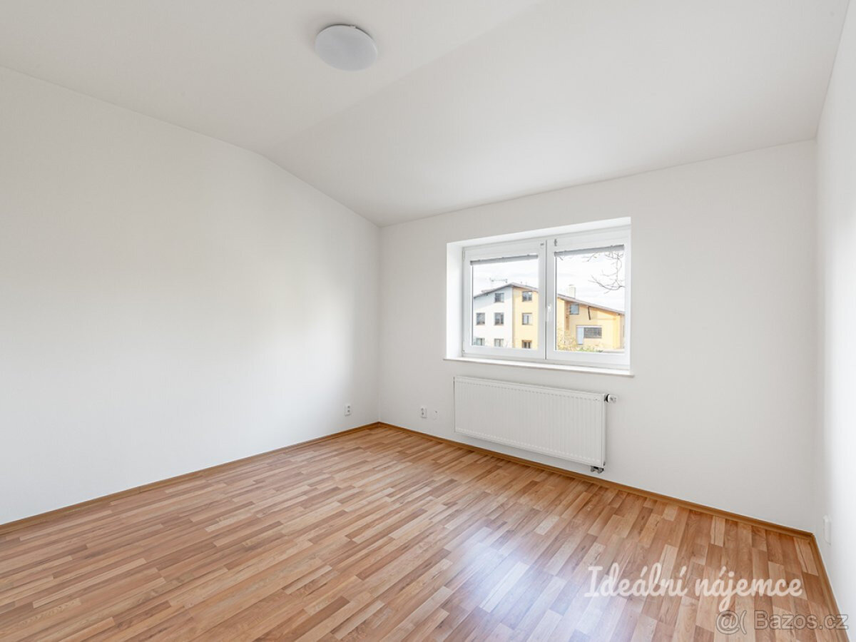 Pronájem bytu 3+1, Volkovova, Chodov, 75 m2 - 8