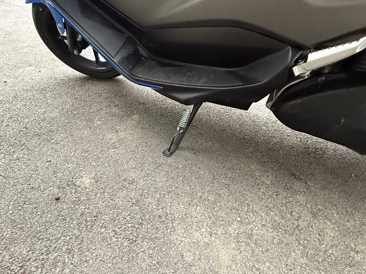 Skútr yamaha NMAX 125 - STK do 8/2029 - 8