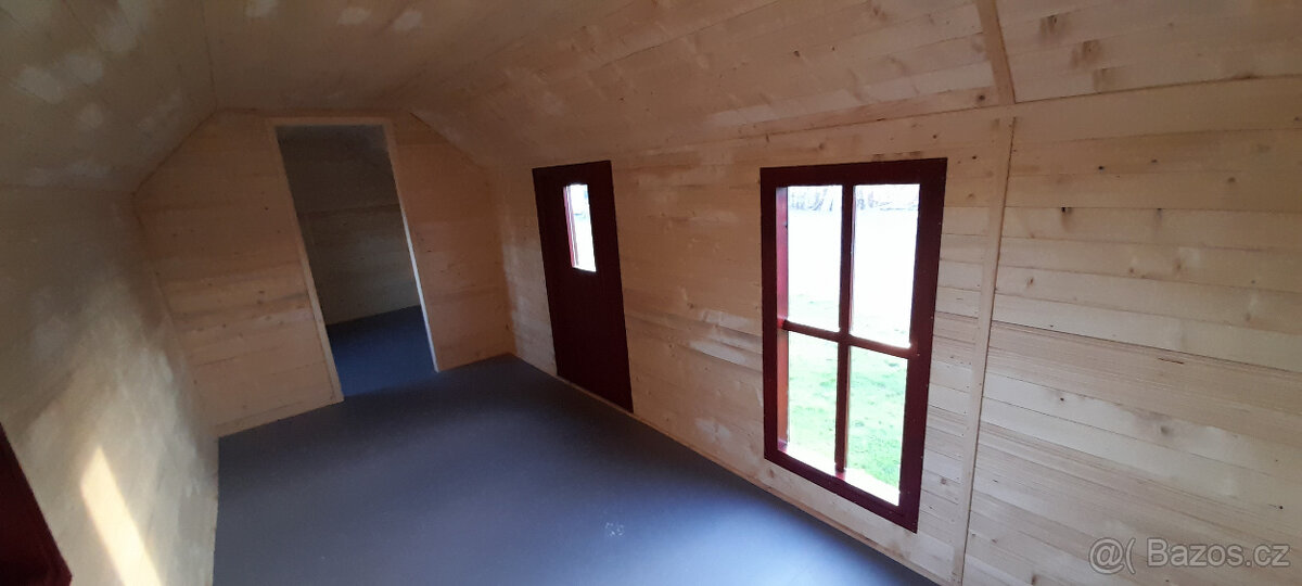 Prodám Maringotku Fabrická Délka 8 metru - 8