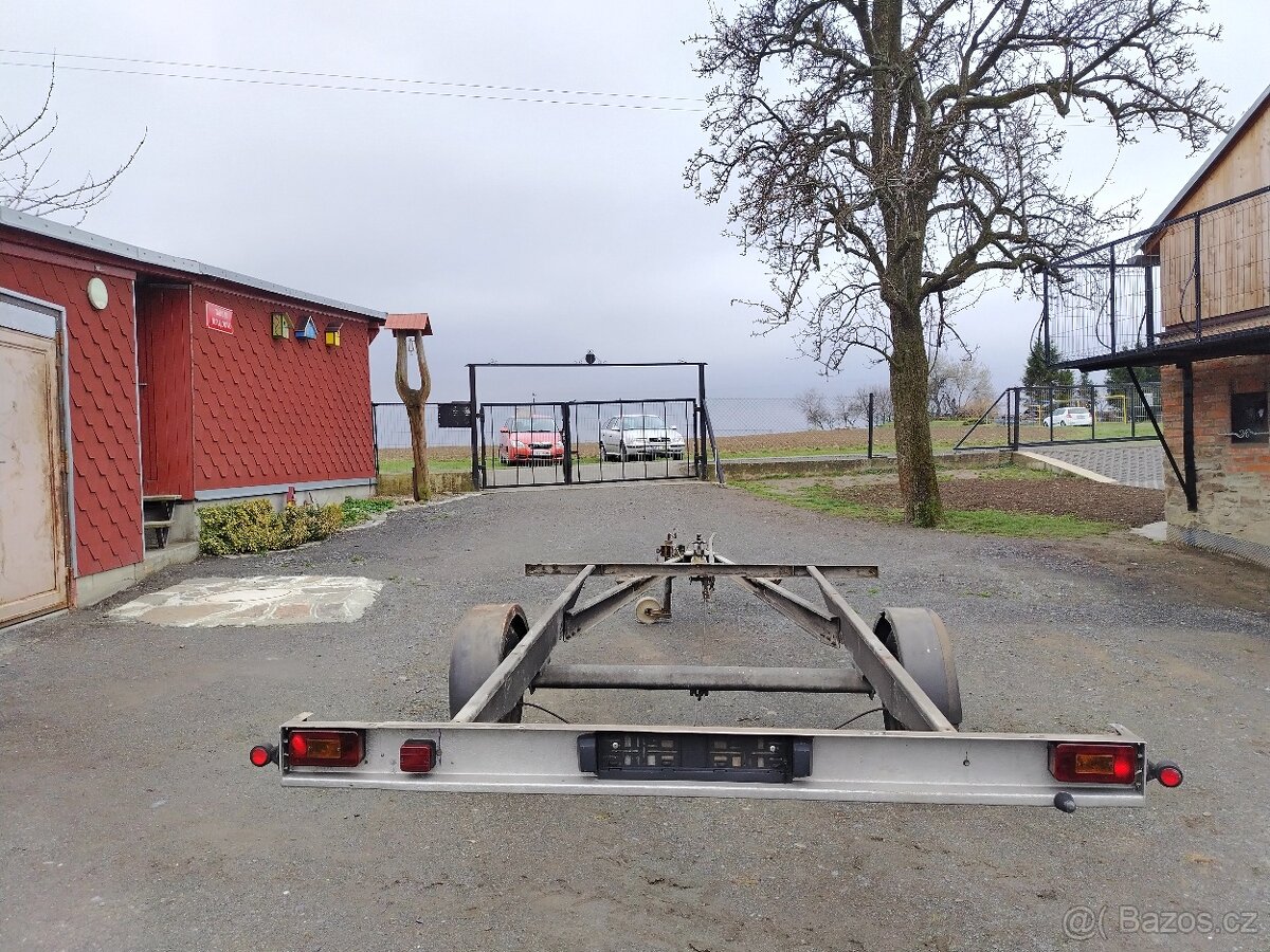 Podvozek, vlek, šasí, přívěs, vozík - 8