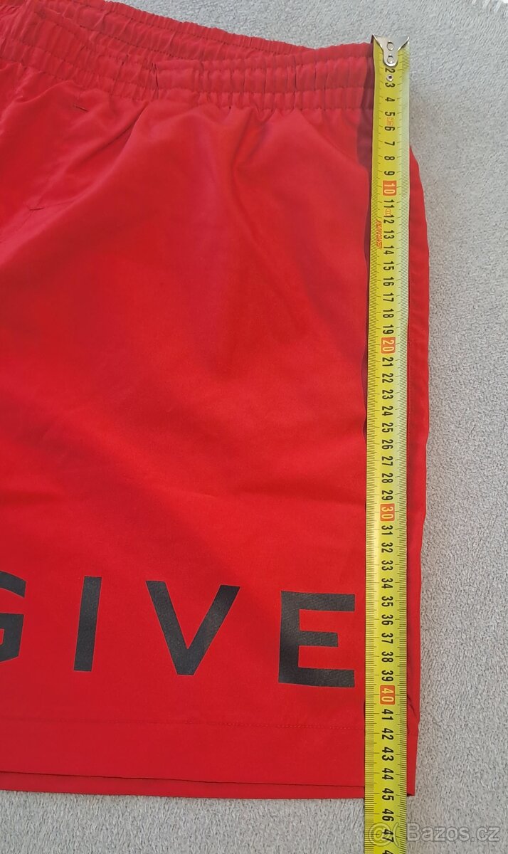 GIVENCHY PANSKE PLAVKY 0 - 8