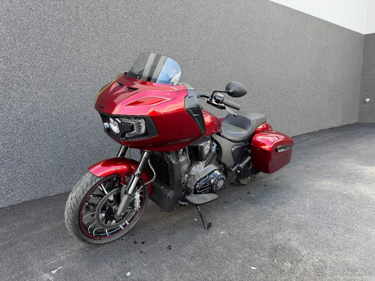 INDIAN CHALLENGER DARK HORSE CUSTOM - 8