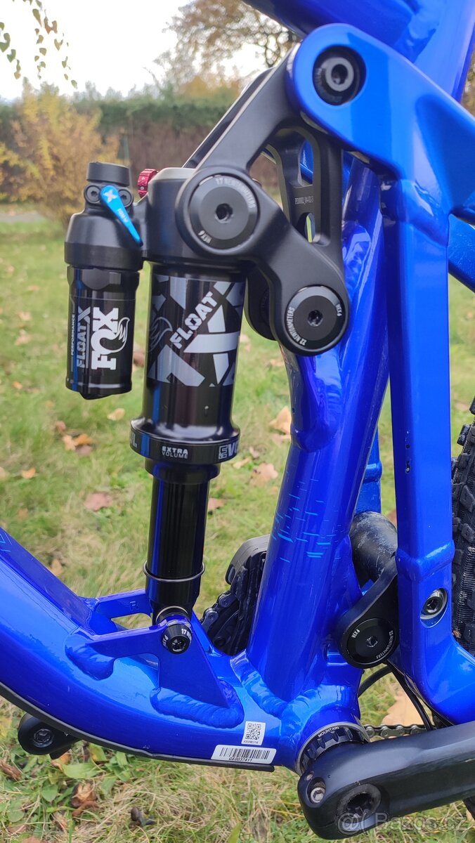 Trailové kolo Ghost Riot Essential 29 AM - 8