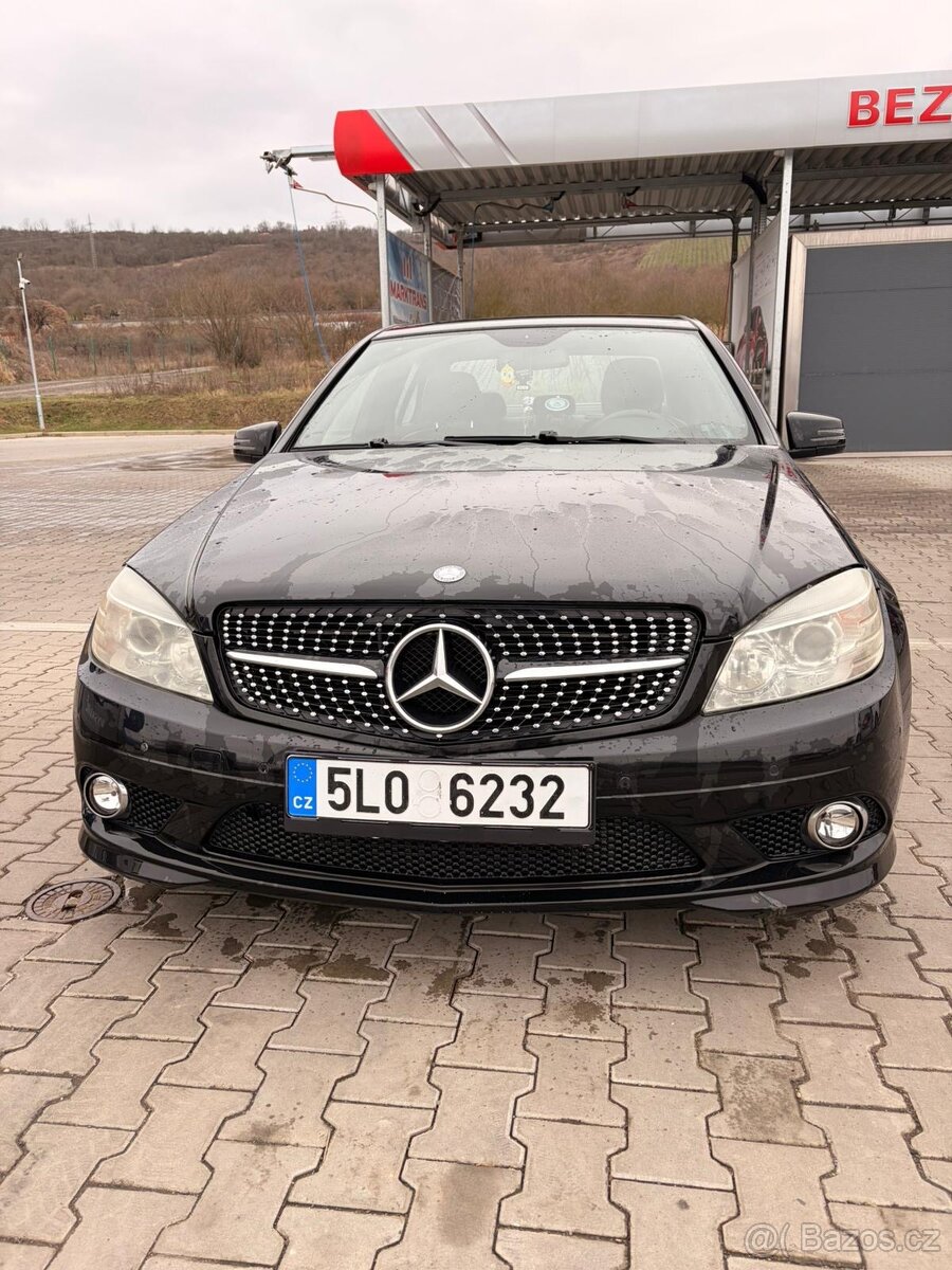 Mercedes benz w204 amg - 8