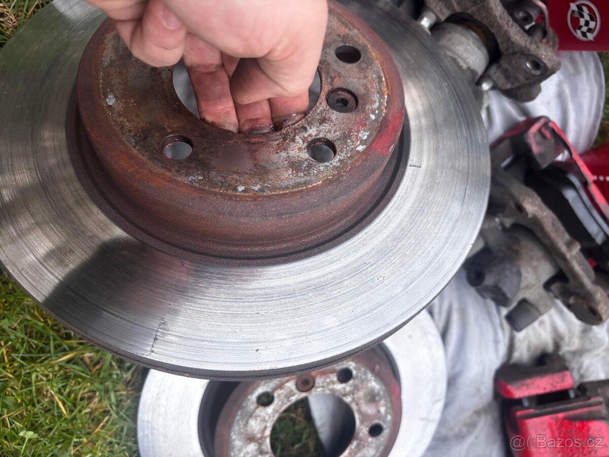 Třmeny BMW E46 325i - 8