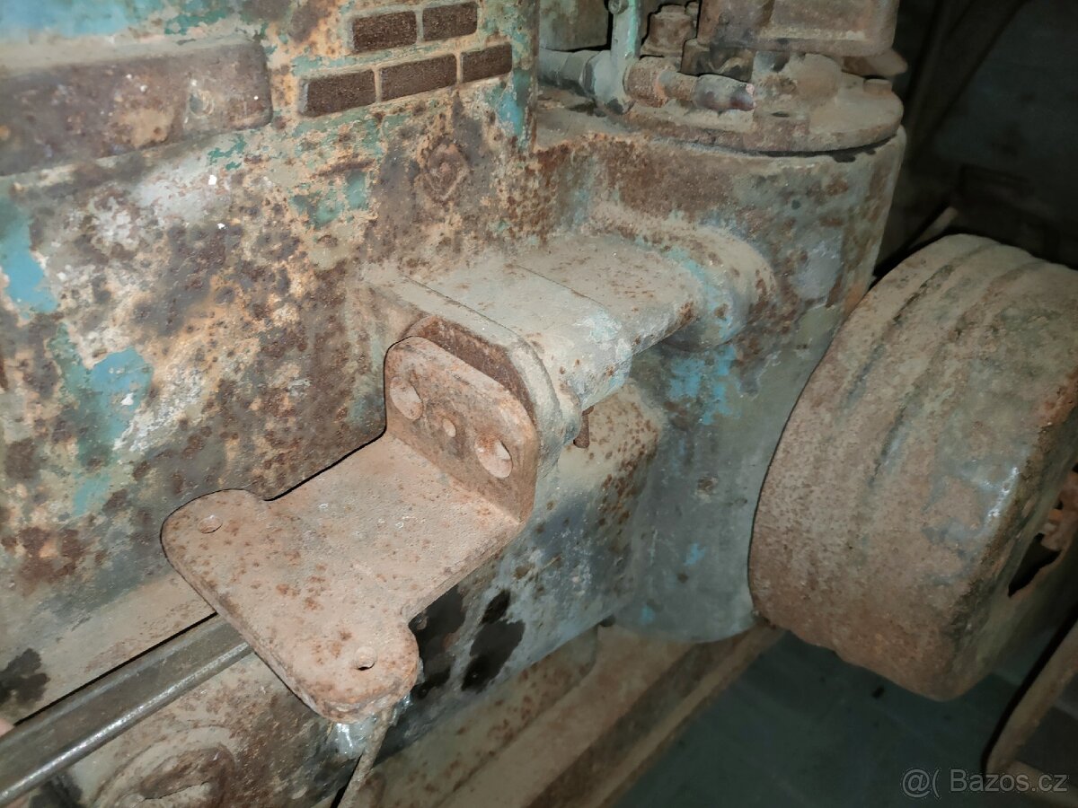 Traktor Svoboda - mezikus pro montáž čerpadla Motorpal - 8