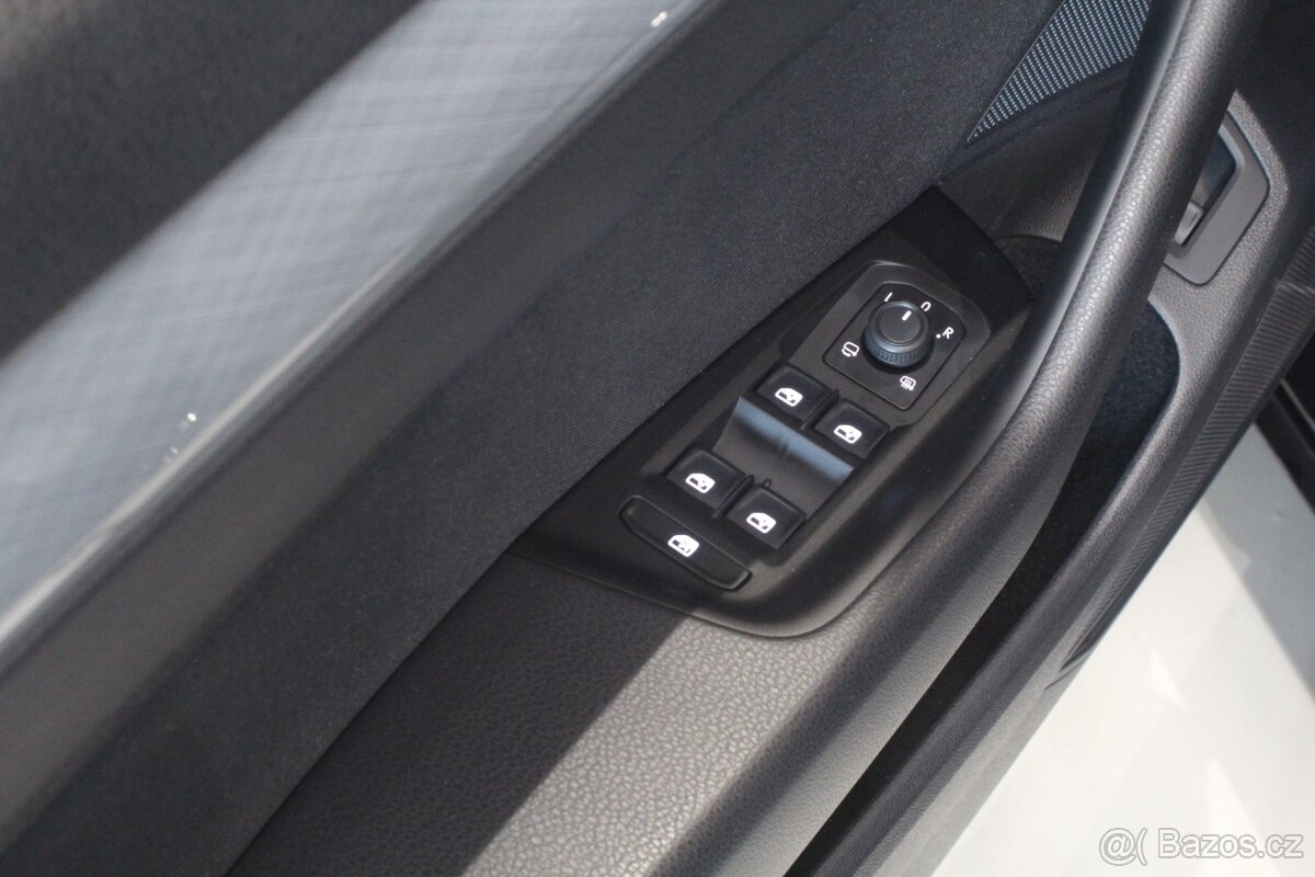 VW Passat B8 2.0TDI DSG 110kW Display Matrix DPH Facelift - 8