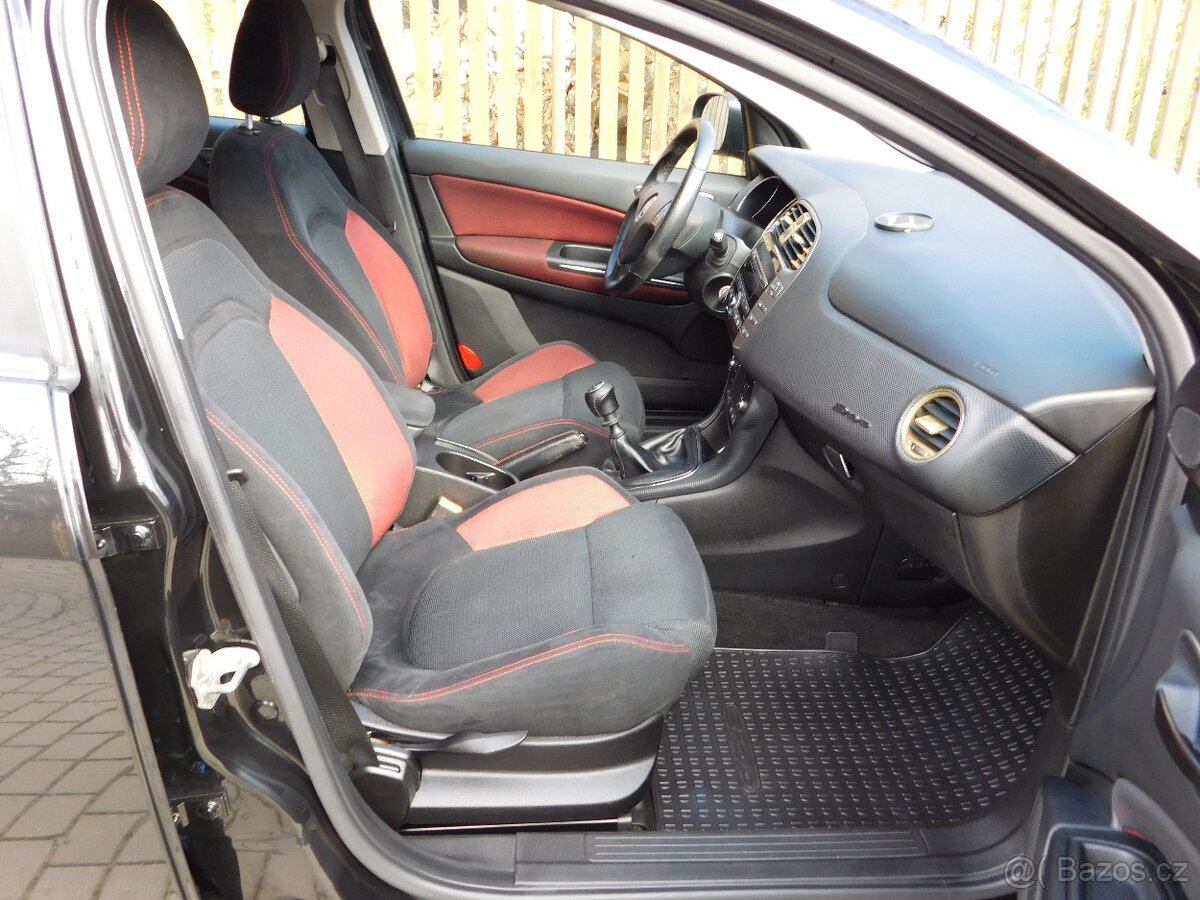 Fiat Bravo 1.4 T-JET,,výkon 110 Kw,BEZ KOROZE,Pěkný - 8