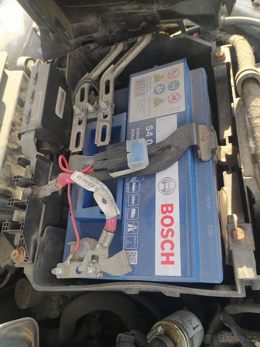 Renault Megane 1.6i LPG kombi benzín plyn 2015 - 8