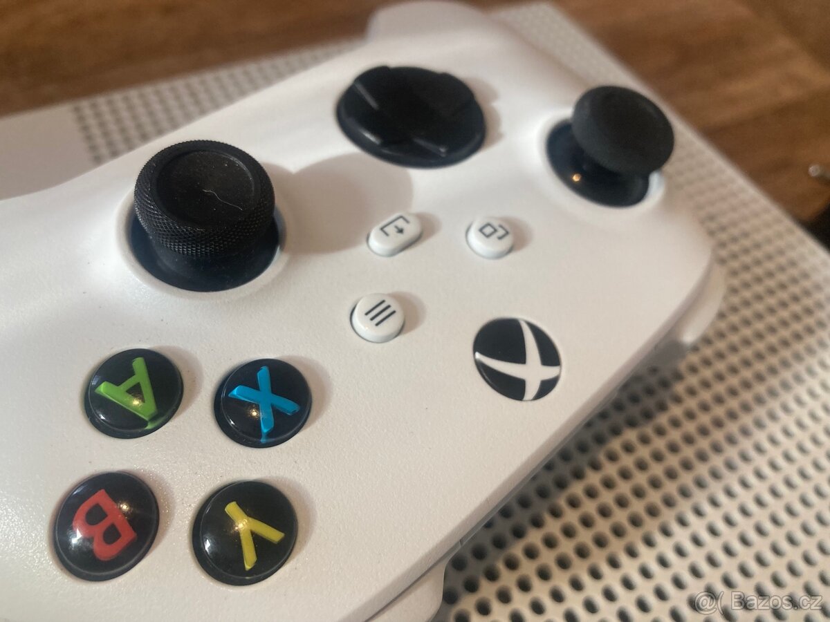 Xbox ONE S 1TB (Ovladač + HDMI) - 8