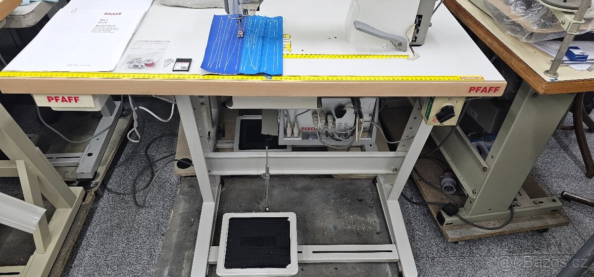 šicí stroj PFAFF 951 - 8