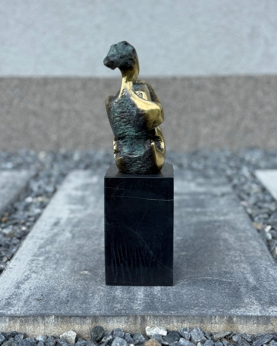 Moderní leštěná bronzová socha Žena luxusní dekorace mramor - 8