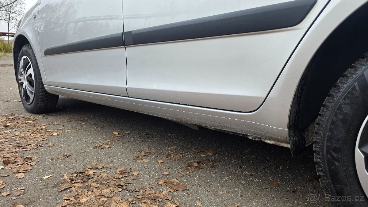 Skoda Fabia II, 1.2i 44kW, 2011, 122.300km - 8