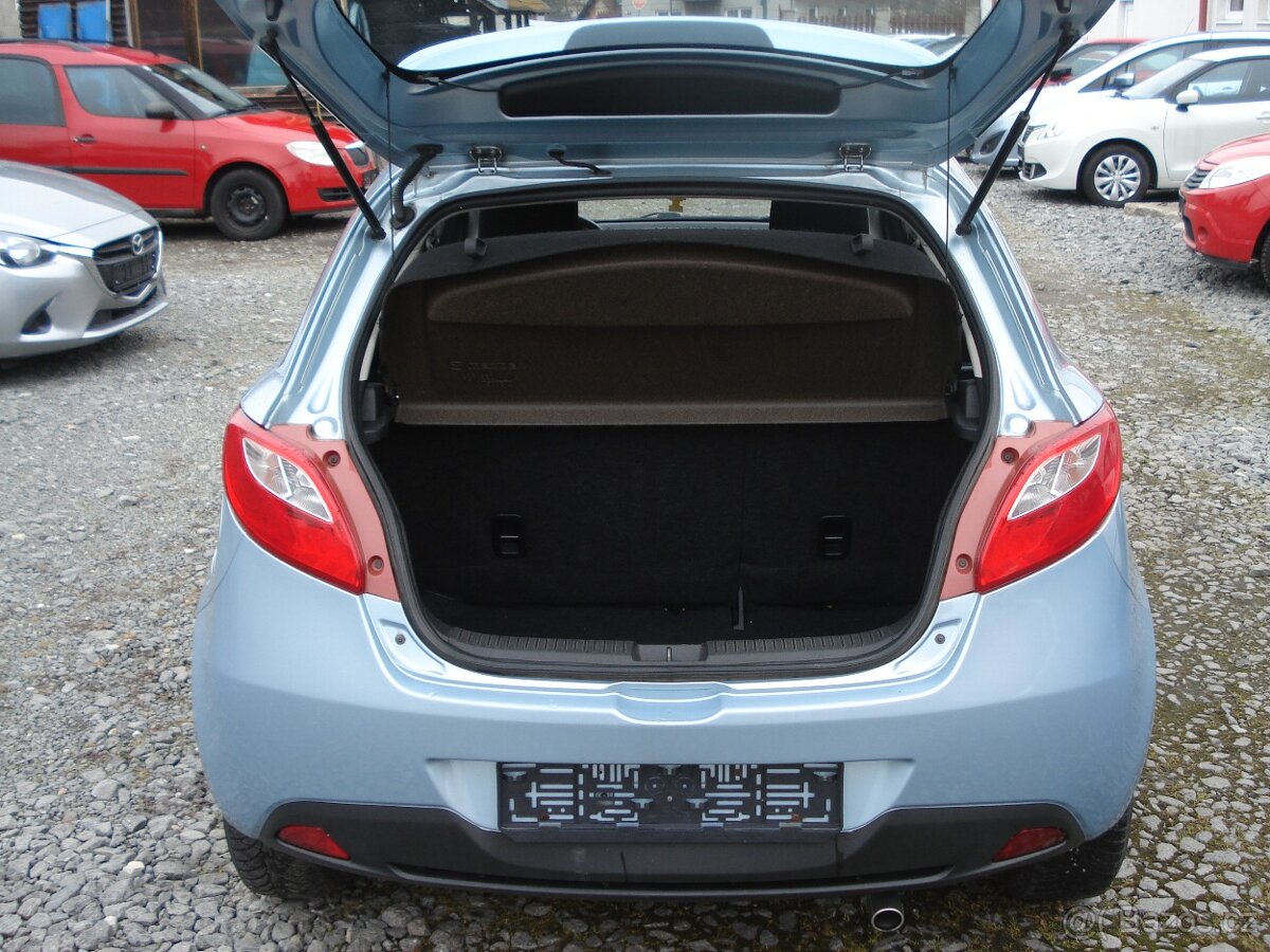 Mazda 2/1.3i/GT-E,MODEL 2011 - 8