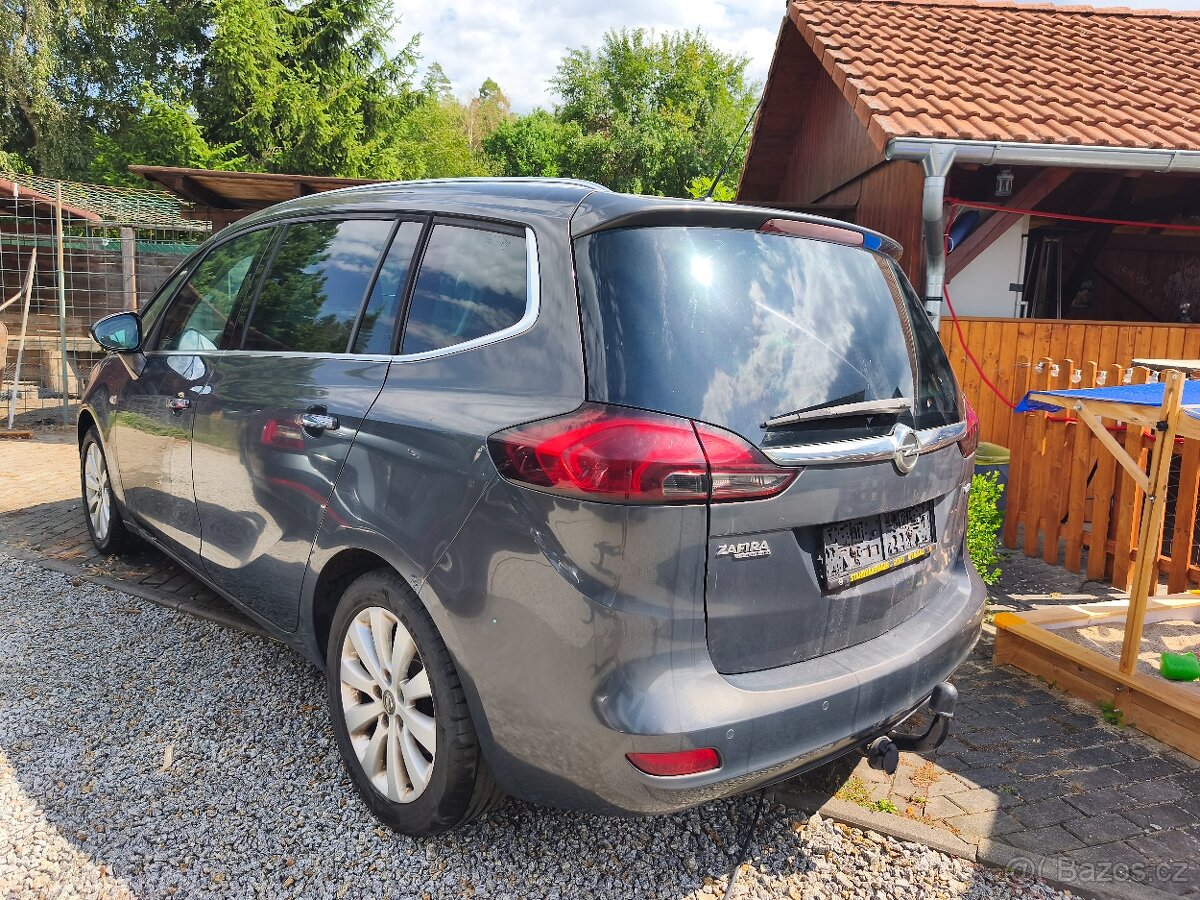 Opel Zafira - 8