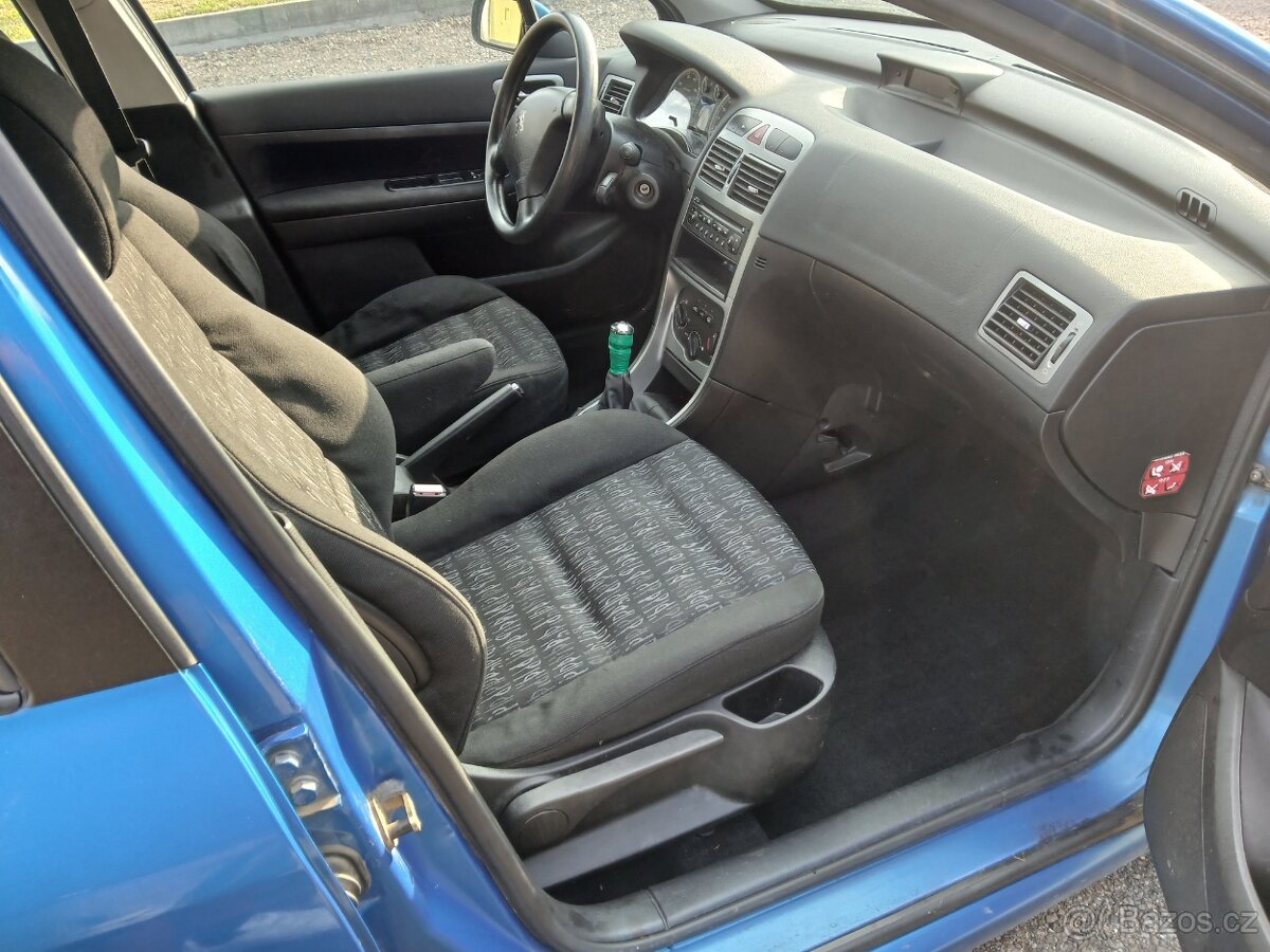 Peugeot 307 1.6 - 8
