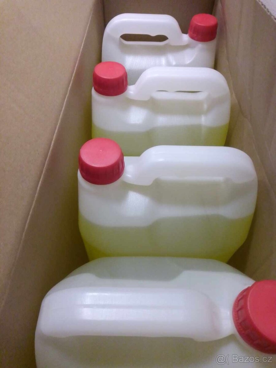 Čistící prostředky na umytí auto, obkladů, podlah a keramiky - 8