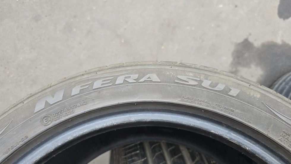 Letní pneu 235/45/17 Nexen - 8