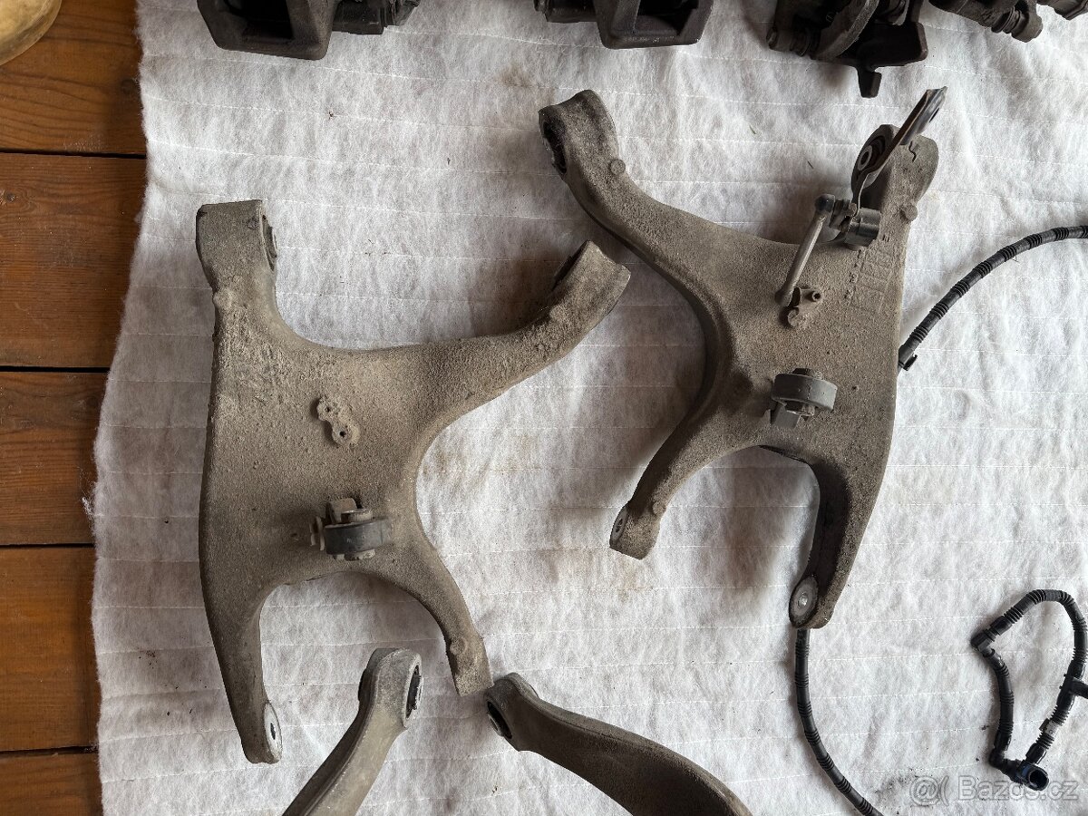 Tehlice, brzdice, tlumice - Audi A6 4G C7 - 8